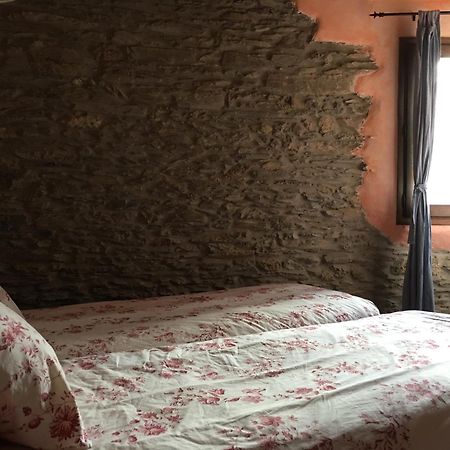 Lo Paller de Roc Montescladó Kamer foto