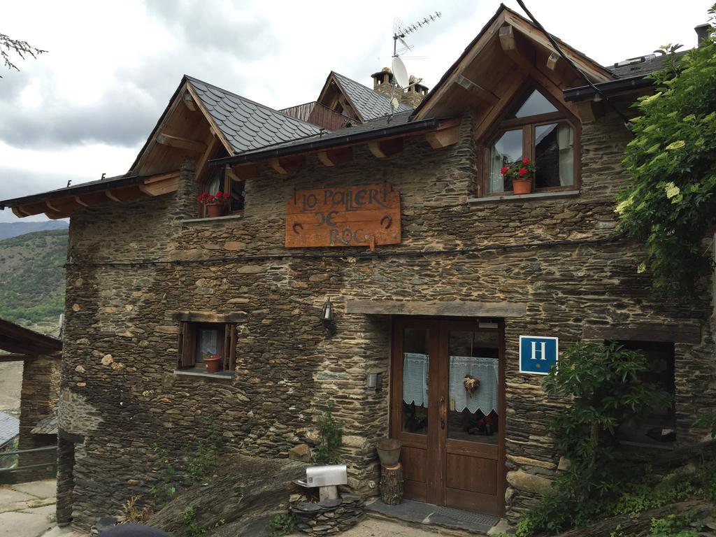 Lo Paller de Roc Montescladó Buitenkant foto